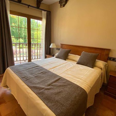 Hotel Rural El Lagar De Nemesio Perales de Tajuna Bagian luar foto