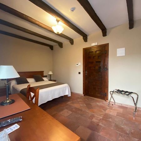 Hotel Rural El Lagar De Nemesio Perales de Tajuna Bagian luar foto