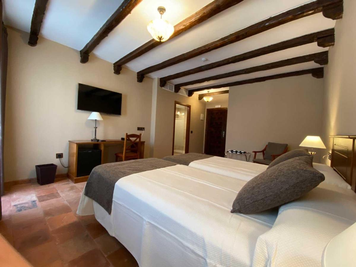 Hotel Rural El Lagar De Nemesio Perales de Tajuna Bagian luar foto