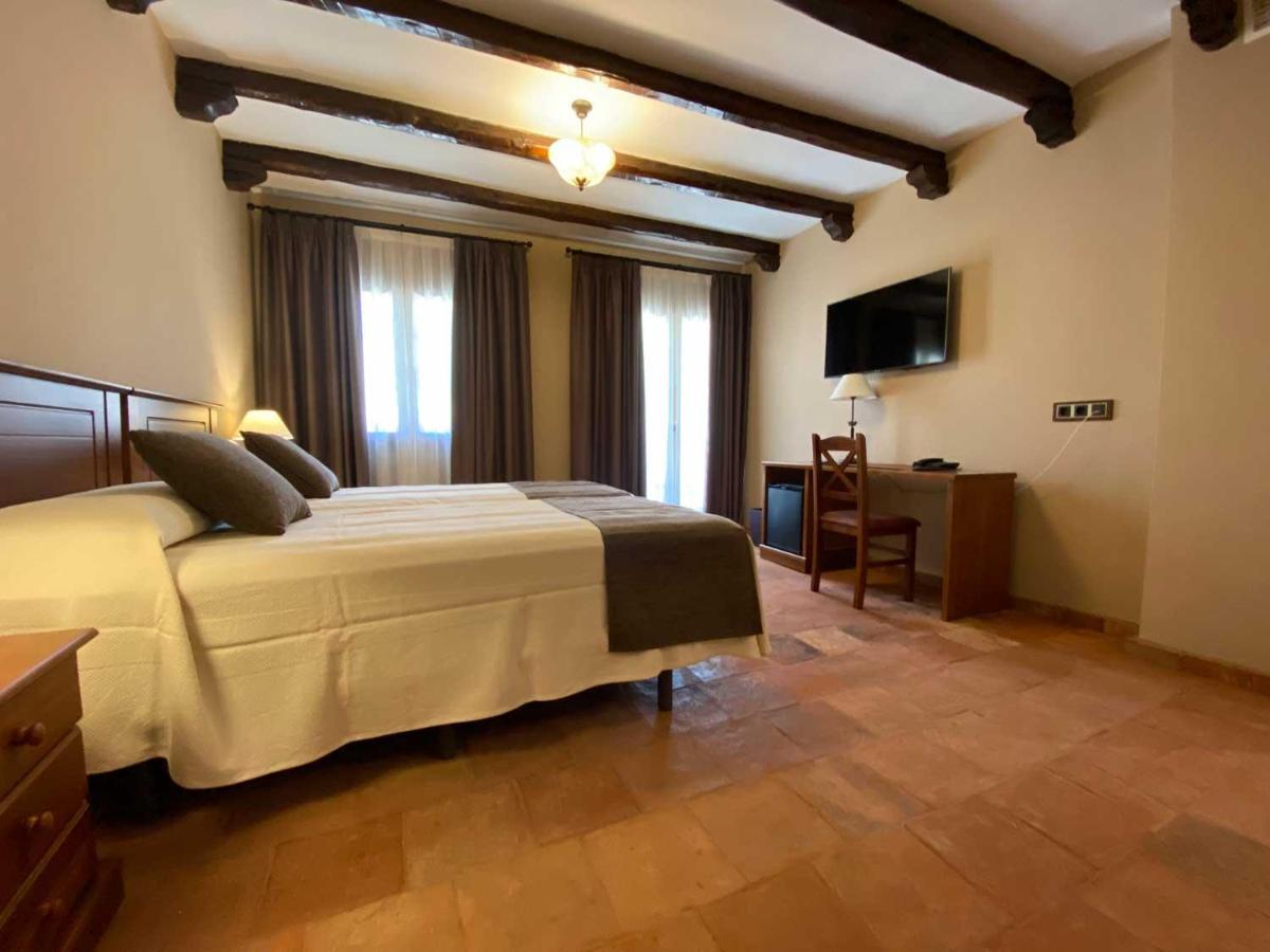Hotel Rural El Lagar De Nemesio Perales de Tajuna Bagian luar foto