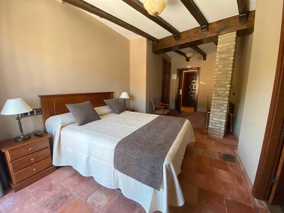 Hotel Rural El Lagar De Nemesio Perales de Tajuna Bagian luar foto