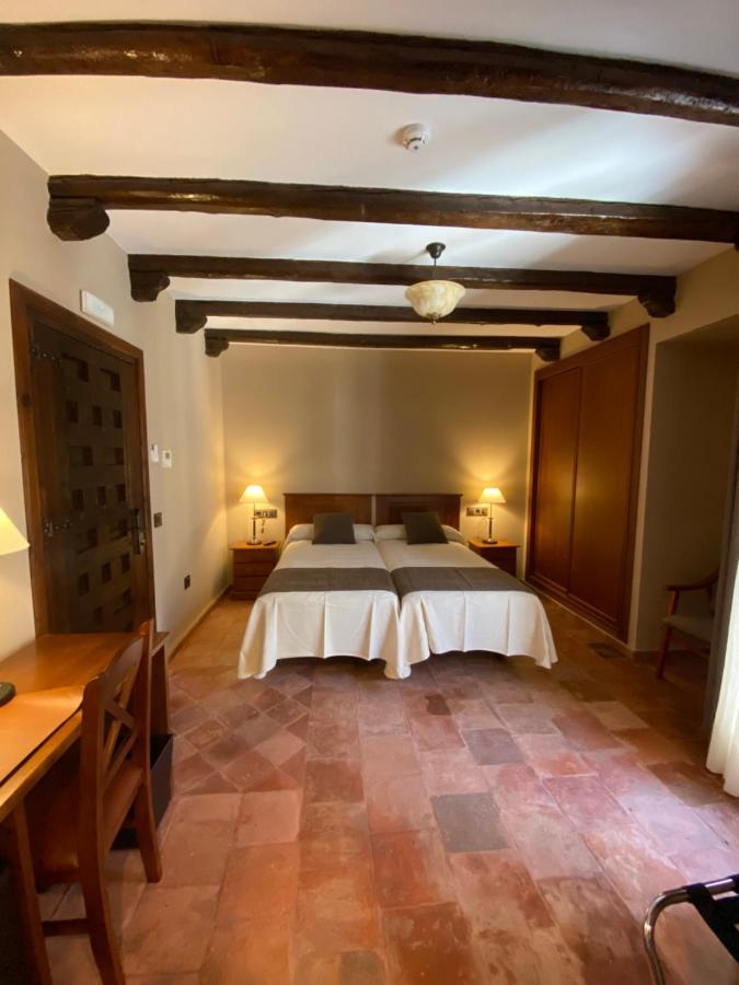 Hotel Rural El Lagar De Nemesio Perales de Tajuna Bagian luar foto