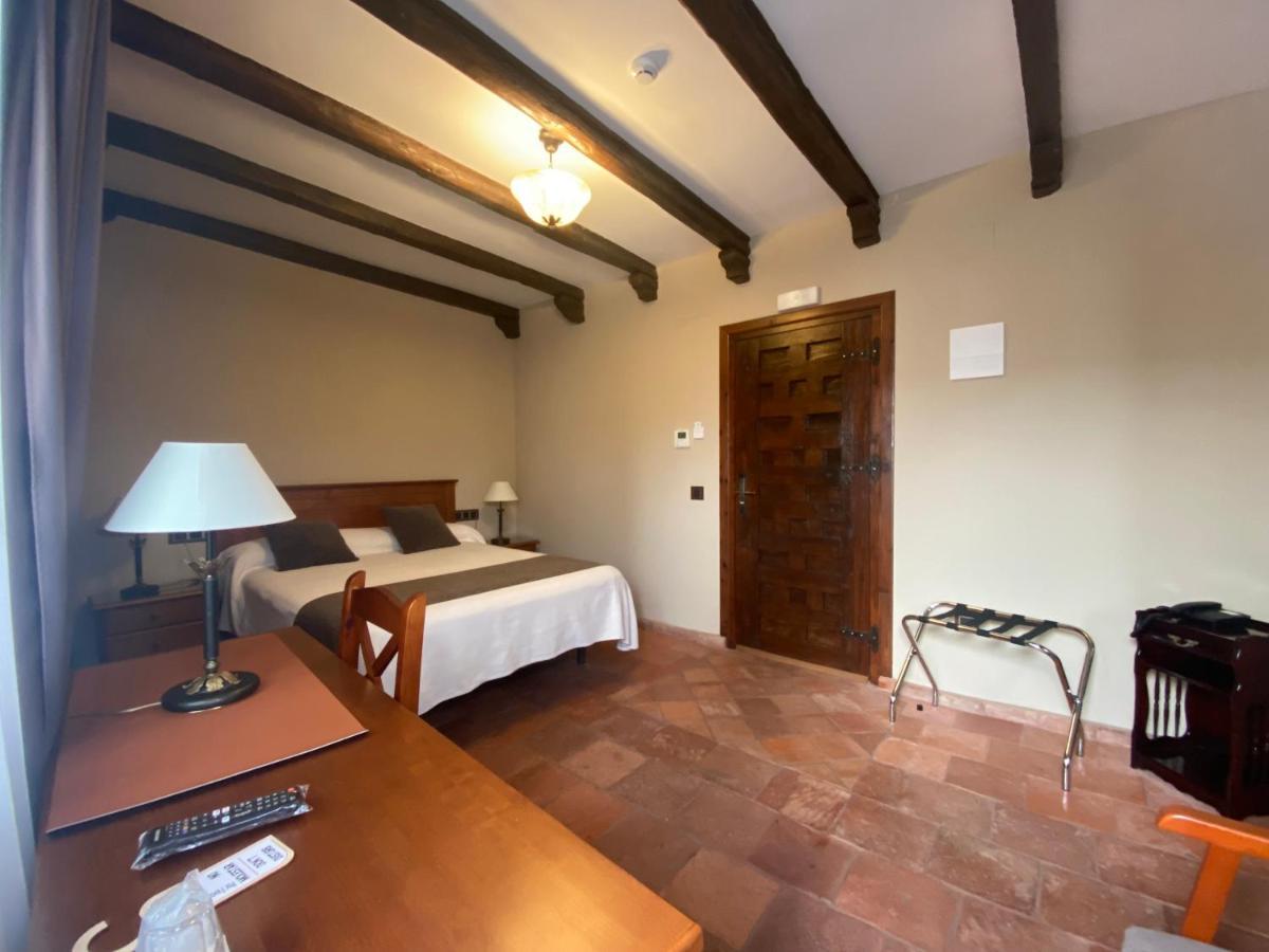 Hotel Rural El Lagar De Nemesio Perales de Tajuna Bagian luar foto