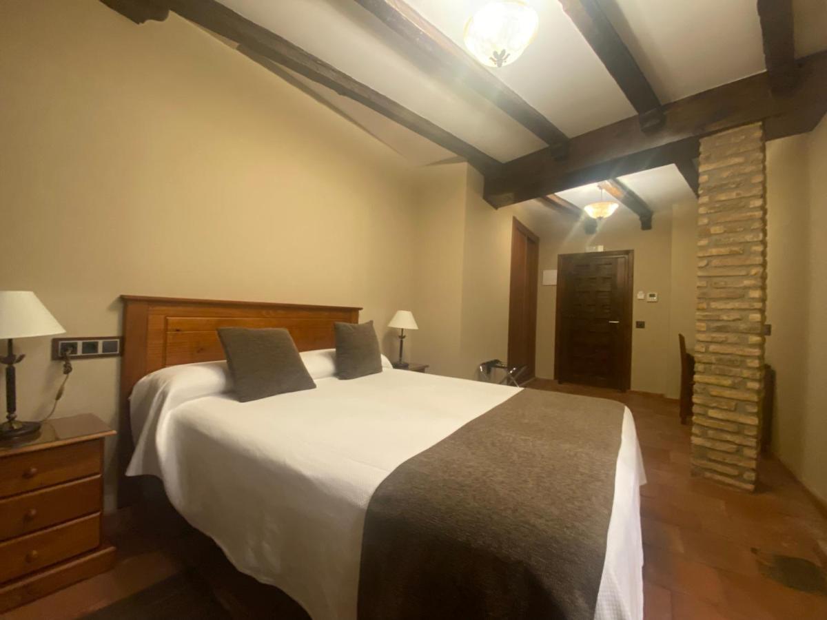Hotel Rural El Lagar De Nemesio Perales de Tajuna Bagian luar foto