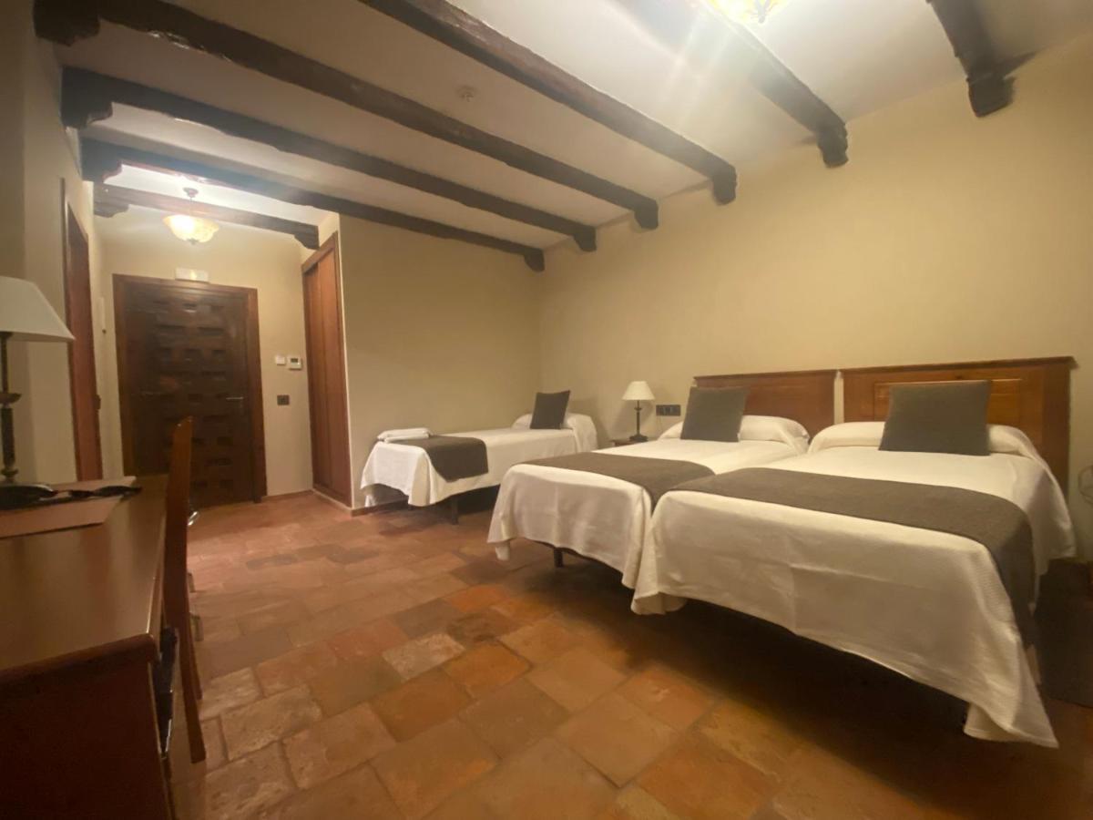 Hotel Rural El Lagar De Nemesio Perales de Tajuna Bagian luar foto