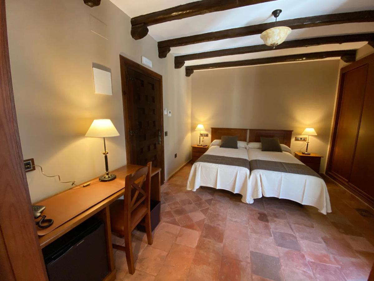 Hotel Rural El Lagar De Nemesio Perales de Tajuna Bagian luar foto