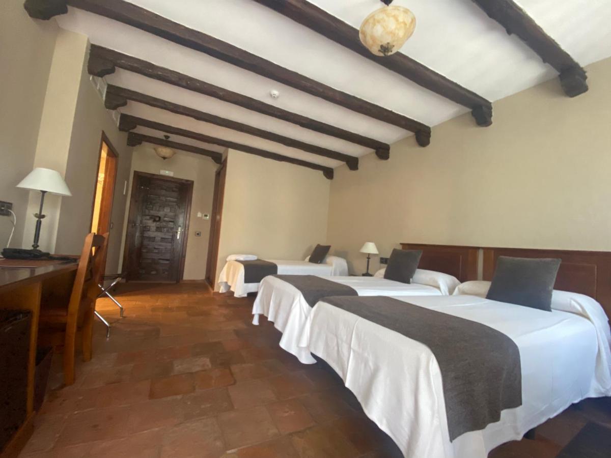 Hotel Rural El Lagar De Nemesio Perales de Tajuna Bagian luar foto